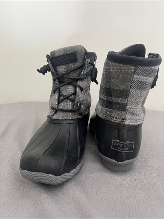 Sperry Shoes - Sperry Women’s Black‎ and Gray Plaid Duck Boots size 7.5